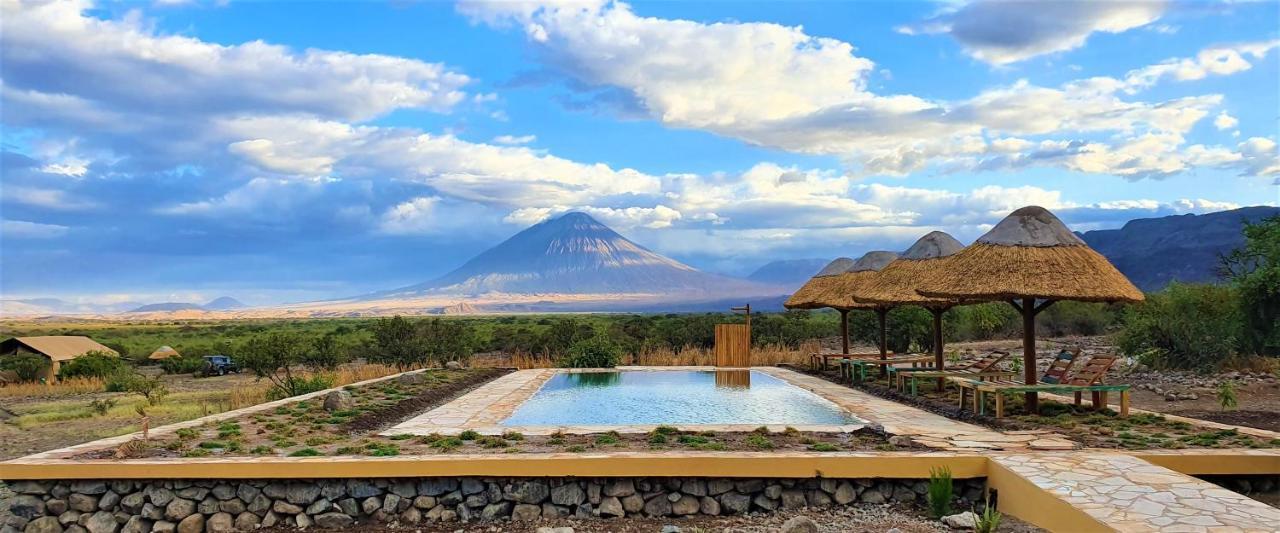 Africa Safari Natron Mtowabaga